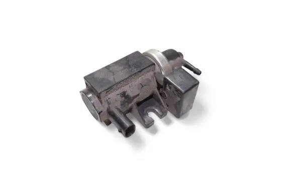 Mercedes-Benz B W245 Turbo solenoid valve A0051535528