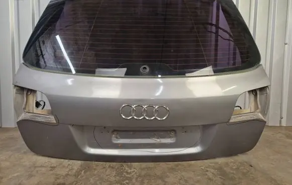 Audi A6 S6 C6 4F Tailgate/trunk/boot lid