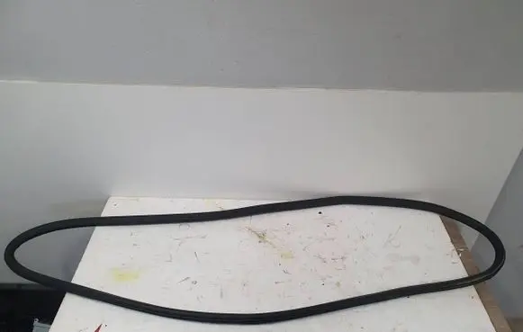 Opel Zafira C Front door rubber seal 13259937 360574169