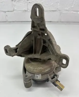 Audi Q7 4M Engine mount bracket 4M0399201G 4518173