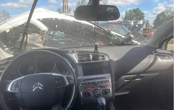 Citroen C4 II Dashboard 