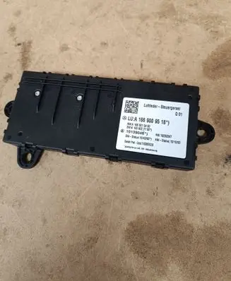 Mercedes-Benz GLS X166 Suspension control unit/module A1669009518