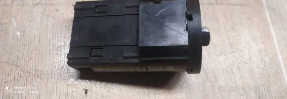 Volkswagen PASSAT B5 Light switch 1C0941531 04052030