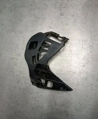 BMW 5 G30 G31 Front bumper mounting bracket 7385348