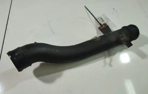 Opel Vectra C Intercooler hose/pipe 24415010