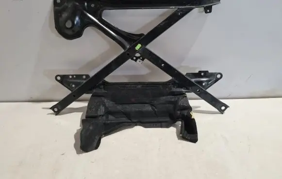 Porsche Macan (95B) Other engine bay part 8K2399345E