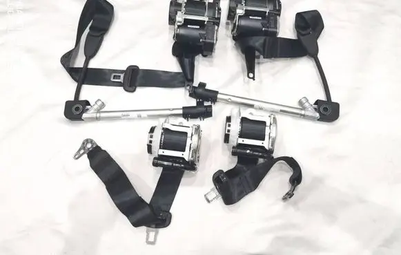 Audi Q4 e-tron Set of seat belts 11B857705Q 11B857706Q 11B857805