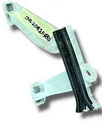 Citroen DS3 Oil filter mounting bracket T862 9820820780