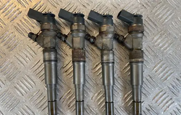 BMW 1 E81 E87 Fuel injectors set 7794435 0445110209