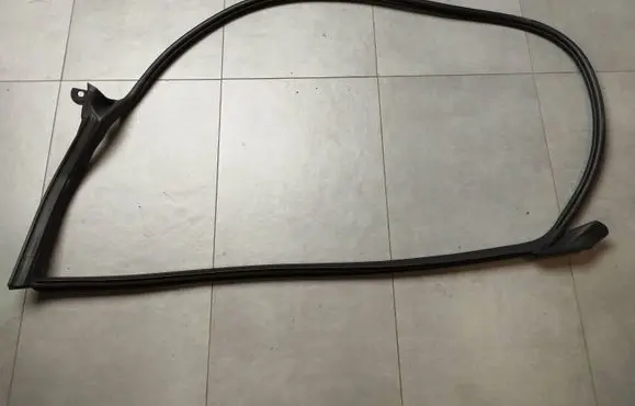 Volkswagen Arteon Front door rubber seal 3G8867337