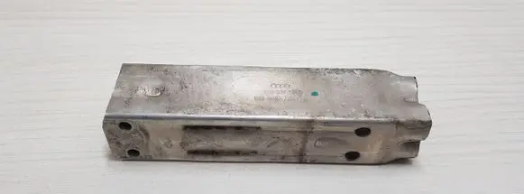 Audi A6 S6 C6 4F Front bumper mounting bracket 4F0807134