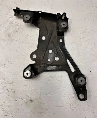 Porsche Cayenne (92A) Headlight/headlamp mounting bracket 7P5821259
