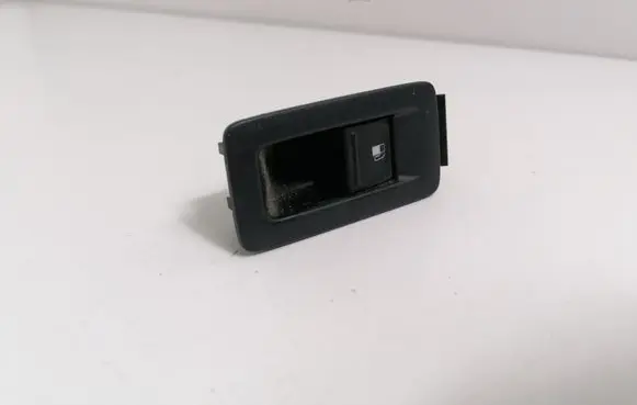 Volkswagen Golf Plus Fuel tank opening switch 1T0959833A