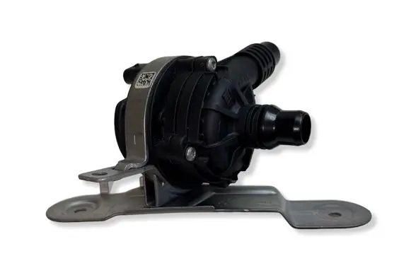 BMW 2 G42 Electric auxiliary coolant/water pump 8651287