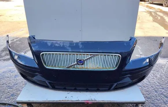 Volvo V50 Front bumper 30657005