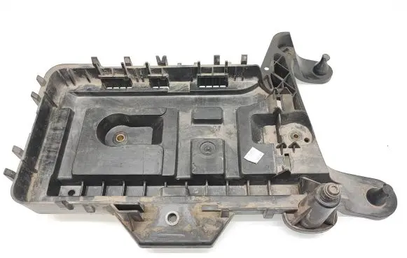Battery tray
