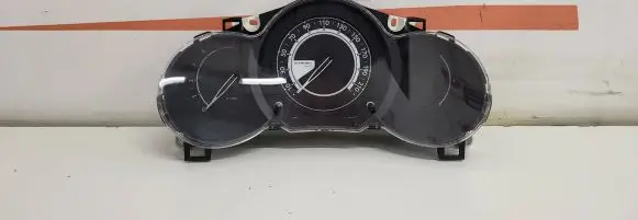Speedometer (instrument cluster)