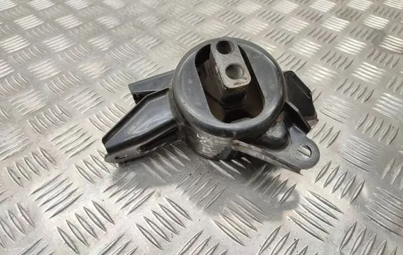 Hyundai i40 Engine mount bracket 218303Z500