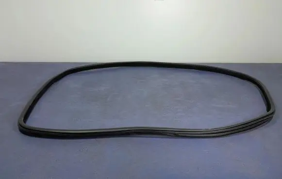 BMW X5M F85 Front door rubber seal 