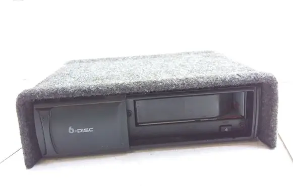 Skoda Octavia Mk2 (1Z) CD/DVD changer 1J5035111A