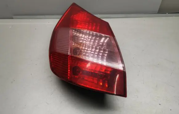 Renault Scenic II - Grand scenic II Rear/tail lights 085511937