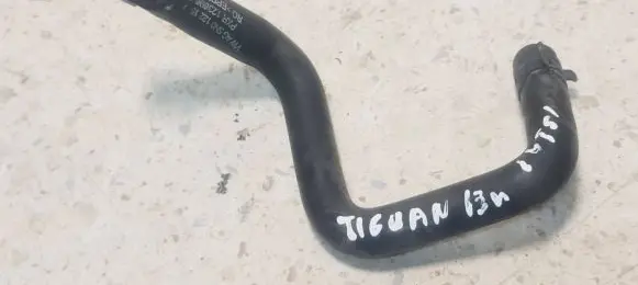 Volkswagen Tiguan Engine coolant pipe/hose 5N0122157 123696