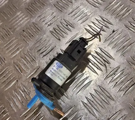 Mercedes-Benz A W168 Windscreen/windshield washer pump 8TW00684702