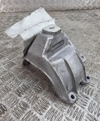 Audi A6 C7 Engine mounting bracket 8K0199308CH