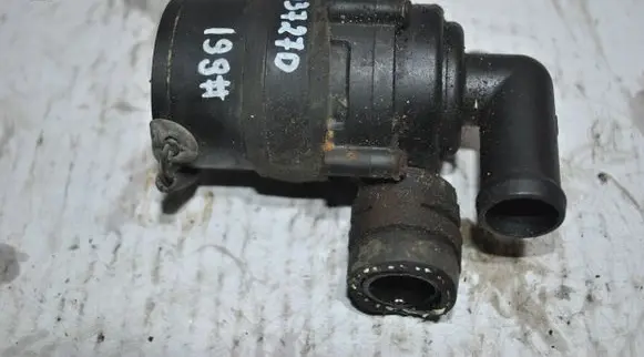Volkswagen Golf VII Water pump 9003727D