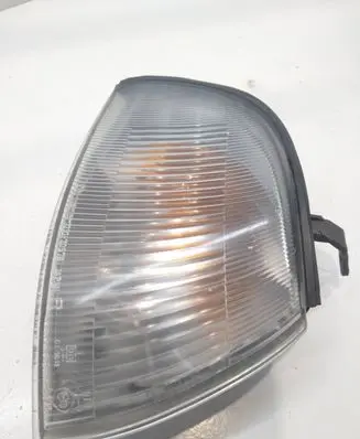 Subaru Legacy Front indicator light 21020579