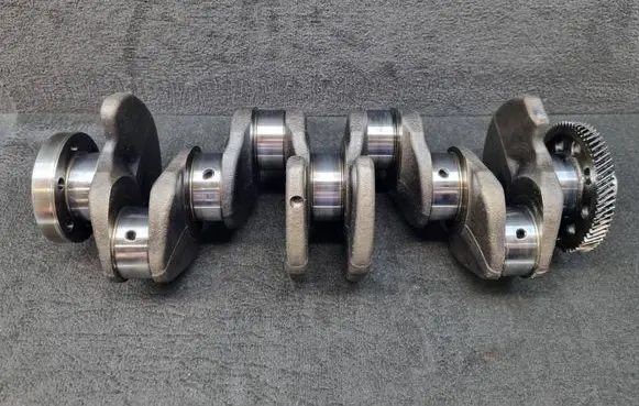 Audi A4 S4 B7 8E 8H Crankshaft 03G105021K 03G105021C
