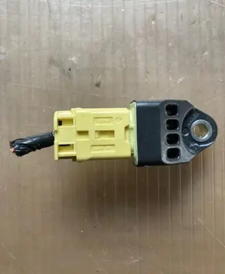 Subaru Forester SH Airbag deployment crash/impact sensor 98235SC000 7726BG4YM