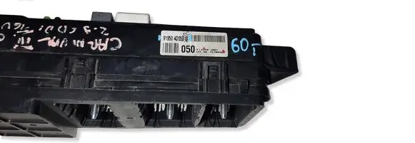 KIA Carnival Fuse box set 919504D050
