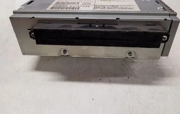 Volvo V50 Radio/CD/DVD/GPS head unit 307525691