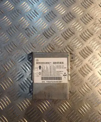 Mercedes-Benz C W204 Airbag control unit/module A2048706826 5WK44004