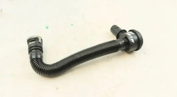 BMW 3 E92 E93 Breather hose/pipe 7556555 11657556555