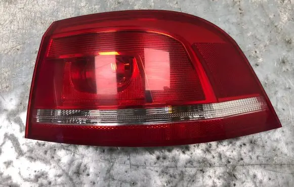 Volkswagen PASSAT B7 Rear/tail lights 3AF945096E