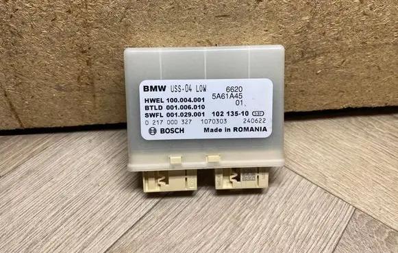 BMW 1 F40 Door central lock control unit/module 5A61A45 66205A61A45 0217000327