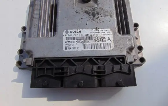 Peugeot 207 Engine control unit/module 9677030080