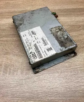 Audi A4 S4 B6 8E 8H Head unit multimedia control 8E0035593A WITHPLUG