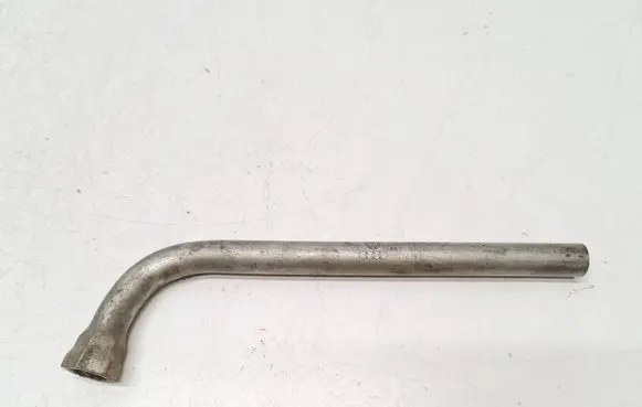 Volkswagen PASSAT B6 Wheel nut wrench 4D0012219A 10182
