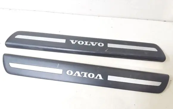 Volvo V50 Front sill trim cover 08622671