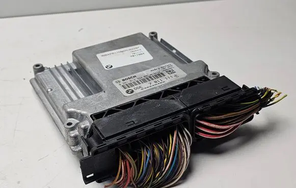 BMW X3 E83 Engine control unit/module 0281013924 7811111 030245462