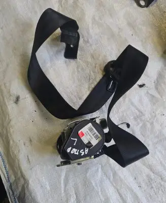 Audi A3 S3 8P Front seatbelt 604182900 008L000 H11123