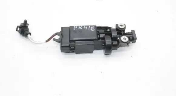 Audi A8 S8 D4 4H Seat belt height adjuster 4H0867833