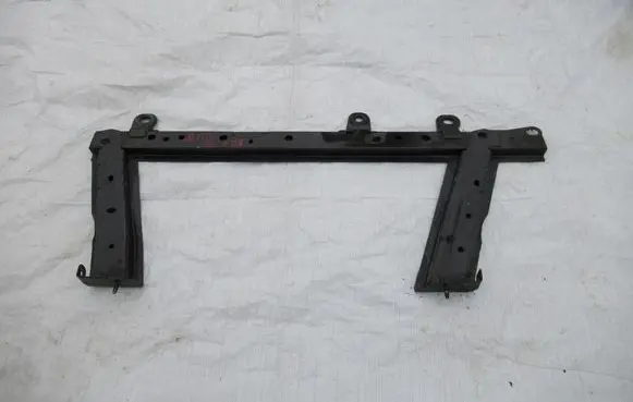 Renault Clio IV Bottom radiator support slam panel 