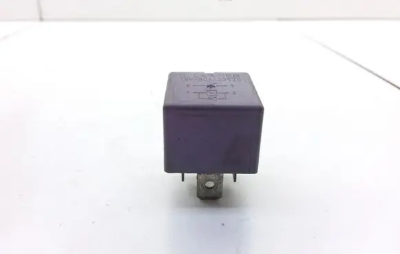 Renault Megane I Other relay 03525