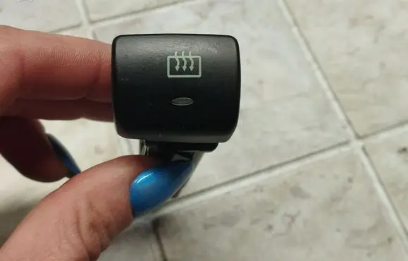 Windscreen/window heater switch
