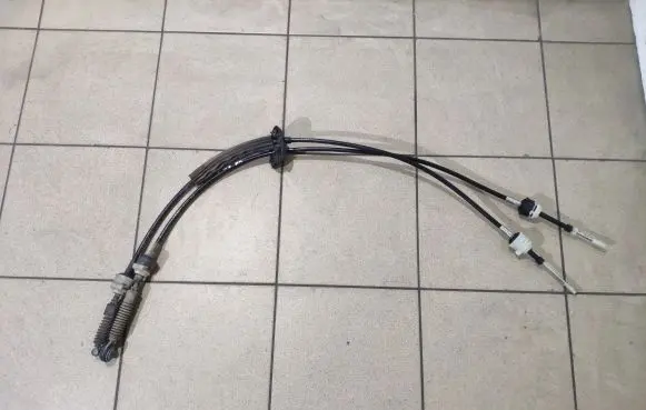 Mercedes-Benz Vito Viano W447 Gear shift cable linkage A4472601451