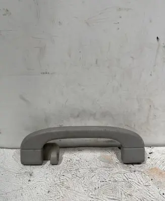 BMW 5 E39 Rear interior roof grab handle 8235578